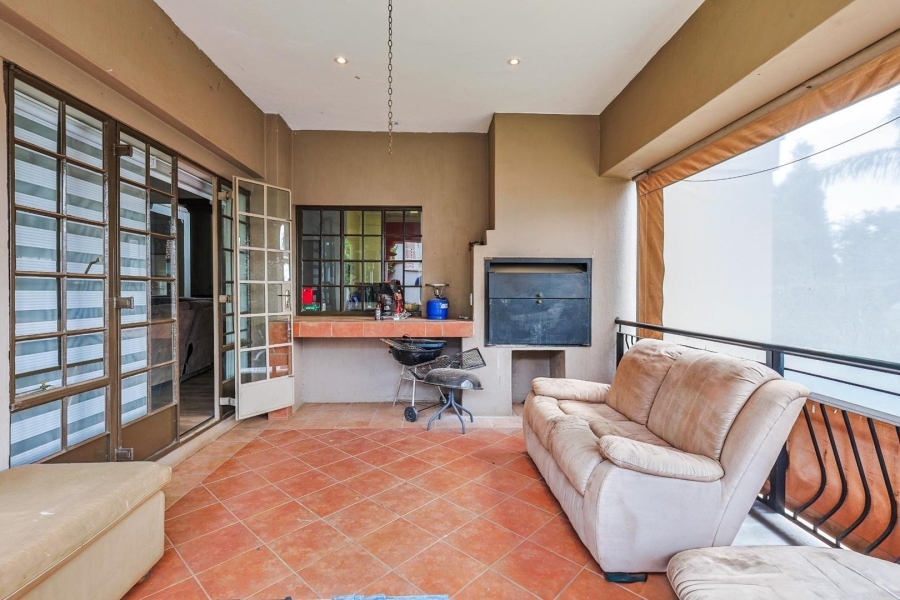3 Bedroom Property for Sale in Faerie Glen Gauteng
