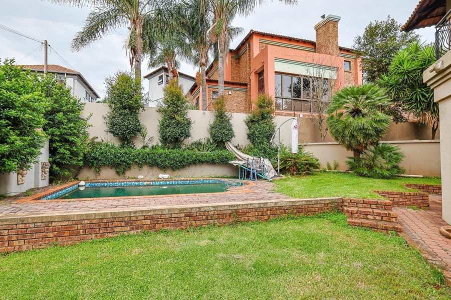 3 Bedroom Property for Sale in Faerie Glen Gauteng