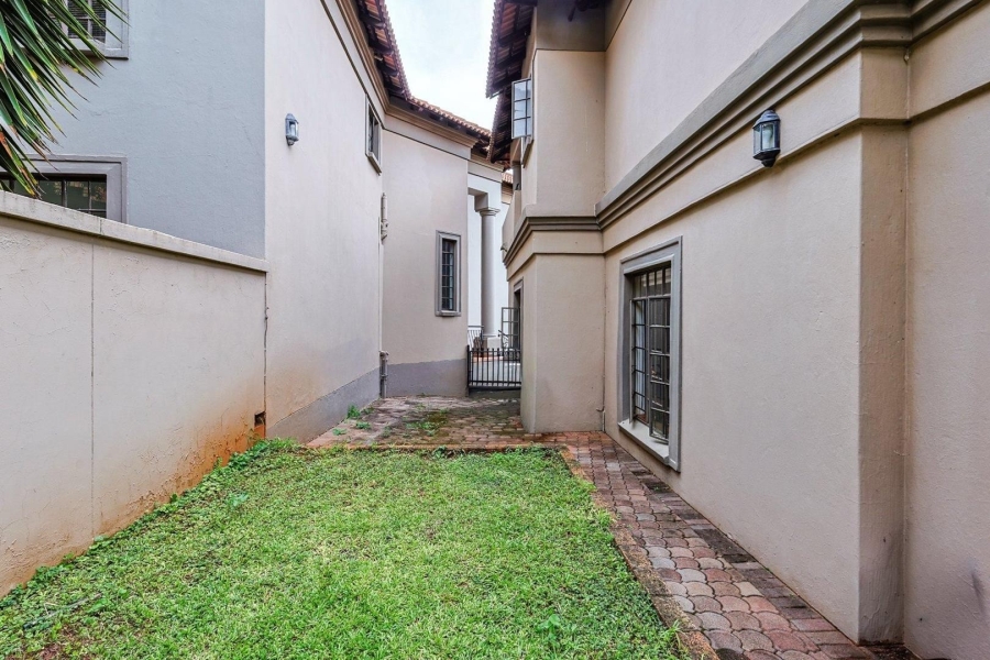 3 Bedroom Property for Sale in Faerie Glen Gauteng