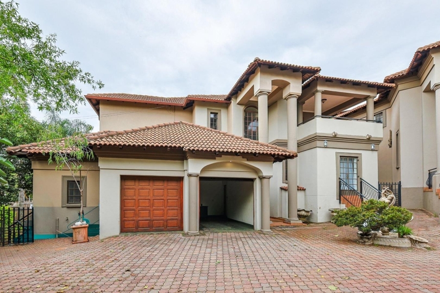 3 Bedroom Property for Sale in Faerie Glen Gauteng