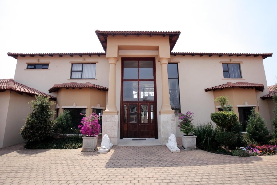5 Bedroom Property for Sale in Mooikloof Heights Gauteng