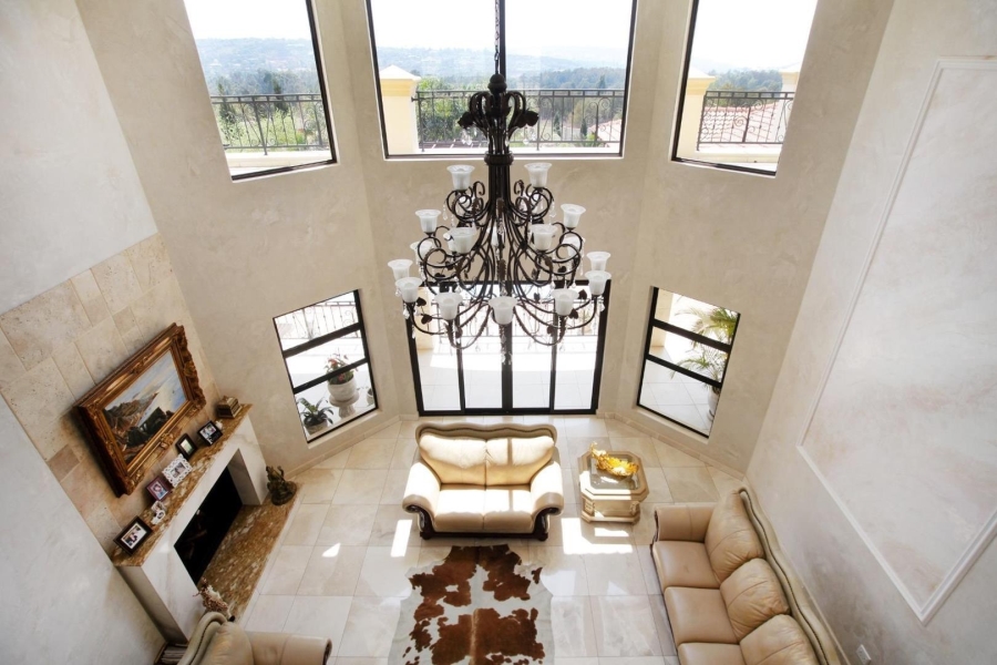 5 Bedroom Property for Sale in Mooikloof Heights Gauteng