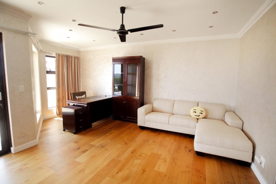 5 Bedroom Property for Sale in Mooikloof Heights Gauteng