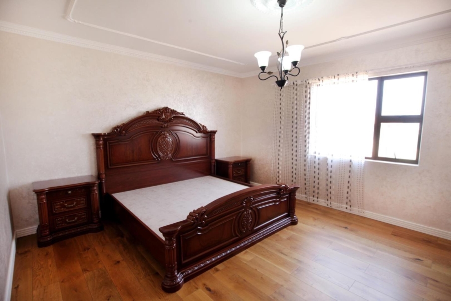 5 Bedroom Property for Sale in Mooikloof Heights Gauteng