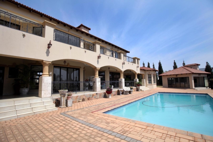 5 Bedroom Property for Sale in Mooikloof Heights Gauteng
