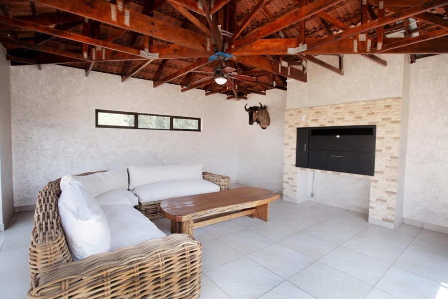 5 Bedroom Property for Sale in Mooikloof Heights Gauteng