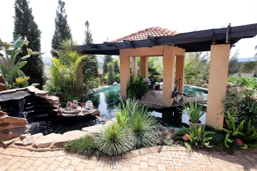 5 Bedroom Property for Sale in Mooikloof Heights Gauteng