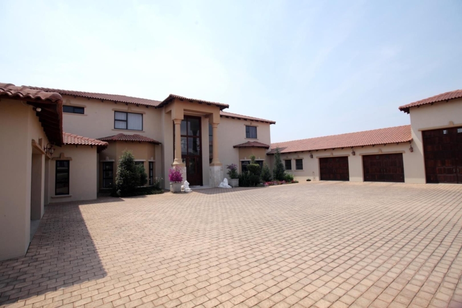 5 Bedroom Property for Sale in Mooikloof Heights Gauteng