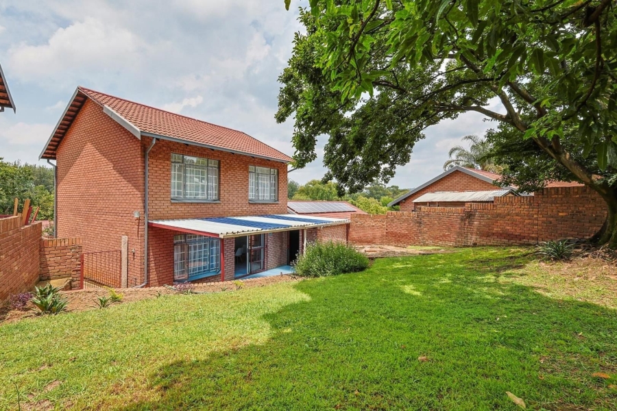 3 Bedroom Property for Sale in Garsfontein Gauteng