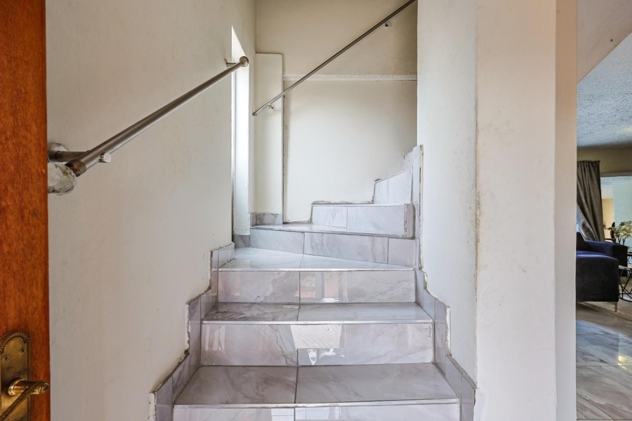 3 Bedroom Property for Sale in Garsfontein Gauteng