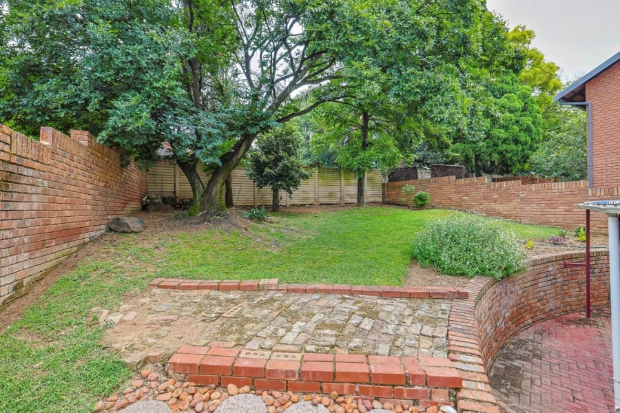 3 Bedroom Property for Sale in Garsfontein Gauteng