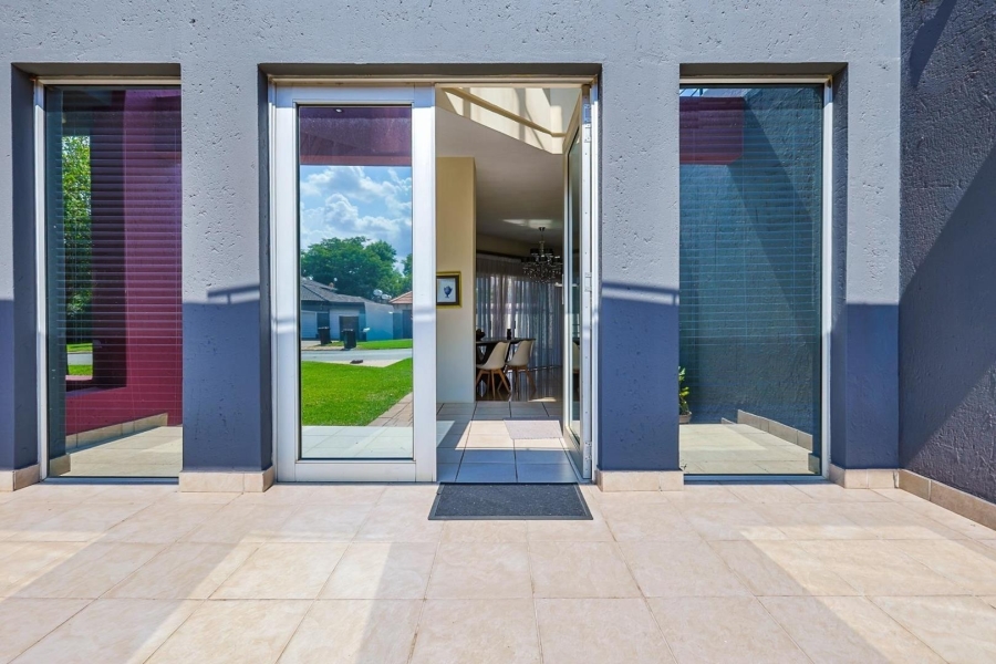 4 Bedroom Property for Sale in Silver Lakes Gauteng