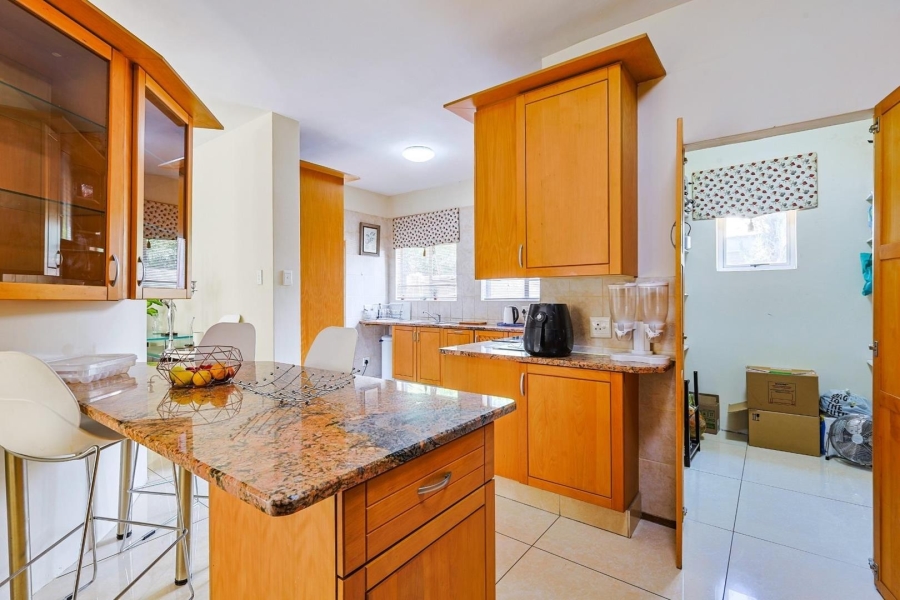 4 Bedroom Property for Sale in Silver Lakes Gauteng