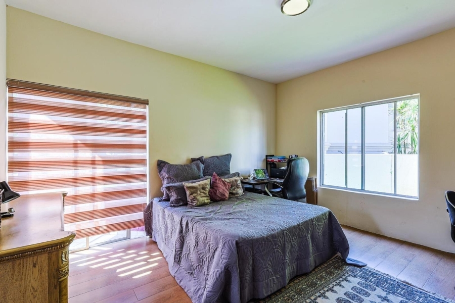 4 Bedroom Property for Sale in Silver Lakes Gauteng