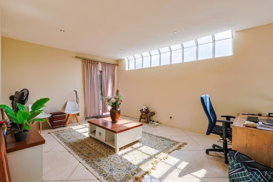 4 Bedroom Property for Sale in Silver Lakes Gauteng