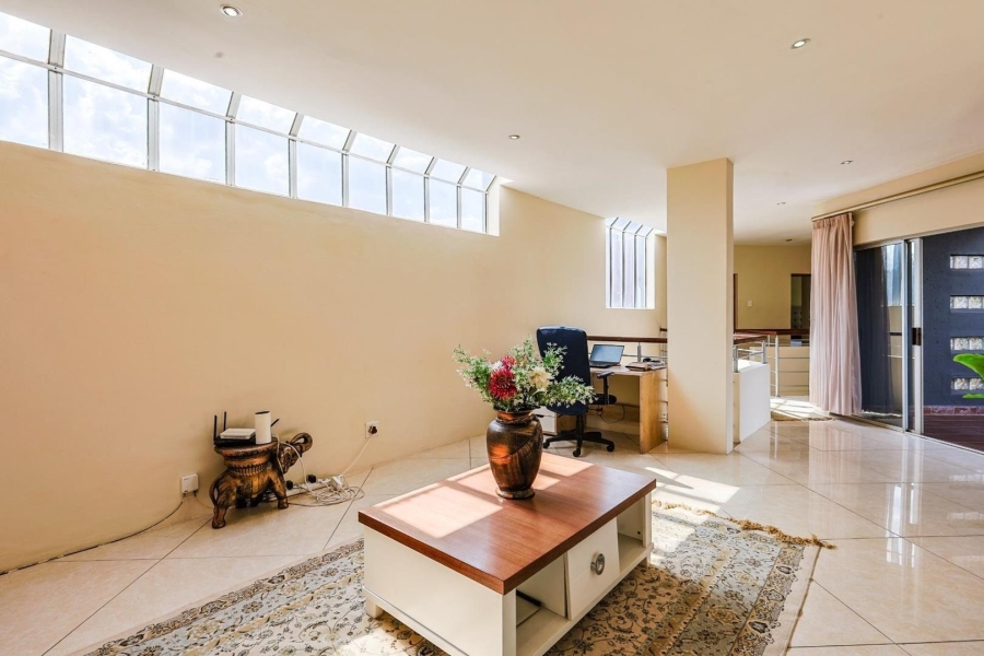 4 Bedroom Property for Sale in Silver Lakes Gauteng