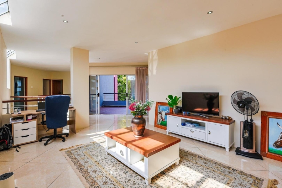 4 Bedroom Property for Sale in Silver Lakes Gauteng