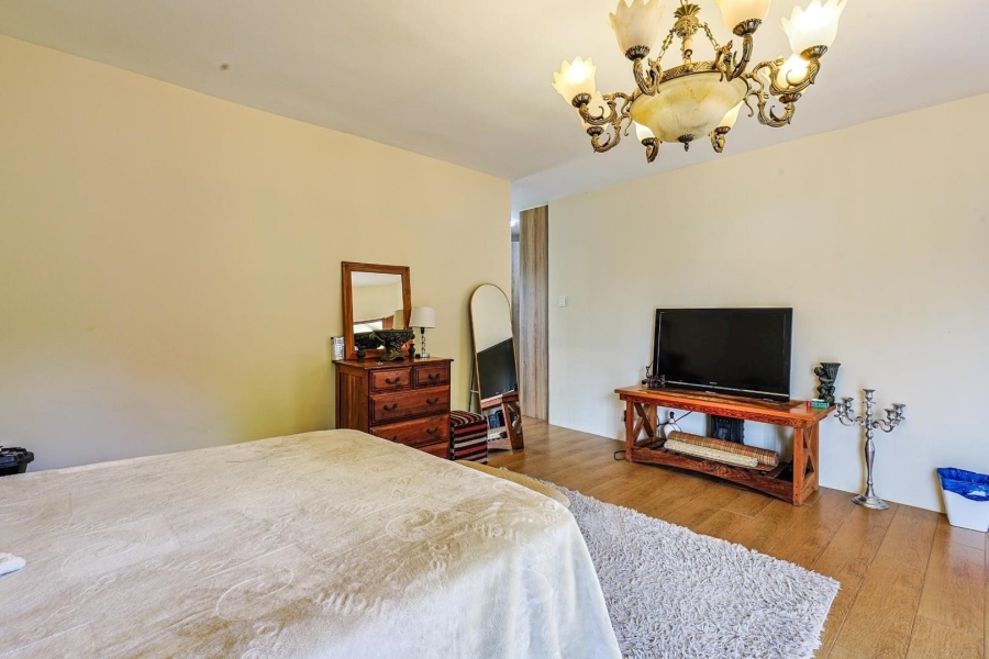 4 Bedroom Property for Sale in Silver Lakes Gauteng