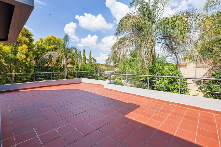 4 Bedroom Property for Sale in Silver Lakes Gauteng