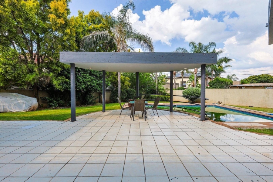 4 Bedroom Property for Sale in Silver Lakes Gauteng