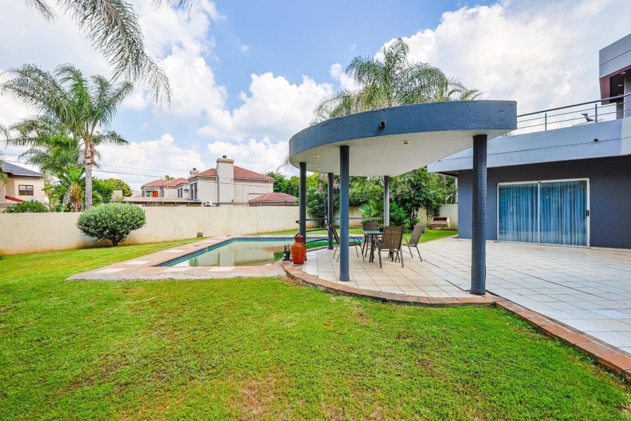 4 Bedroom Property for Sale in Silver Lakes Gauteng