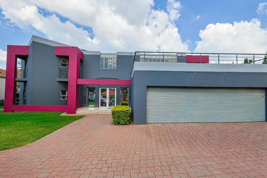 4 Bedroom Property for Sale in Silver Lakes Gauteng