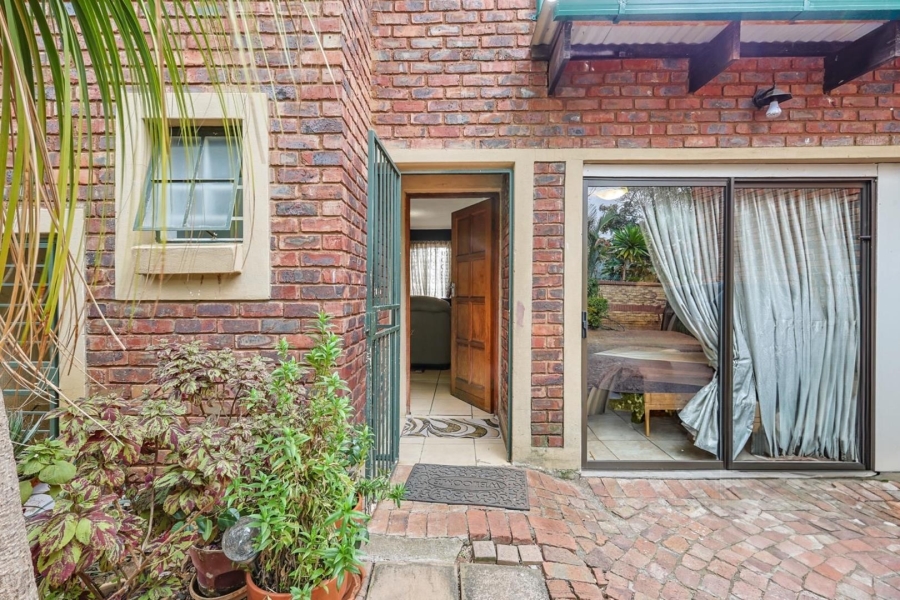 2 Bedroom Property for Sale in Equestria Gauteng