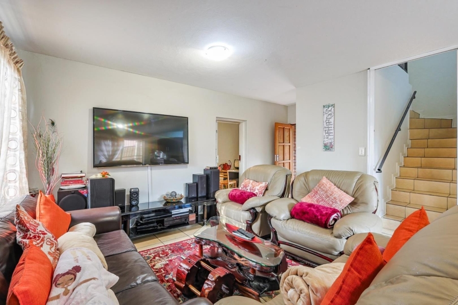 2 Bedroom Property for Sale in Equestria Gauteng