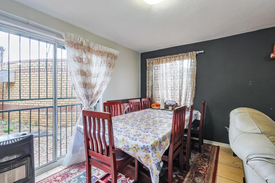 2 Bedroom Property for Sale in Equestria Gauteng