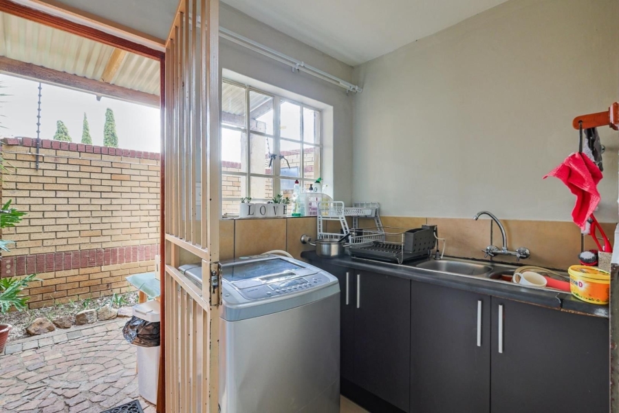 2 Bedroom Property for Sale in Equestria Gauteng