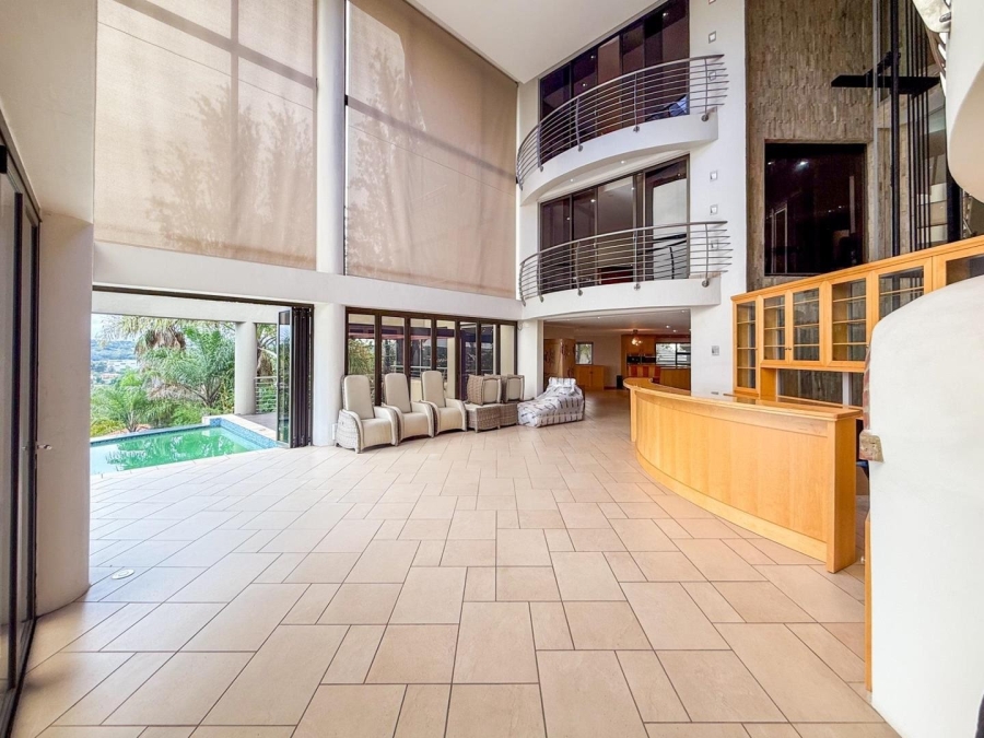 6 Bedroom Property for Sale in Woodhill Estate Gauteng