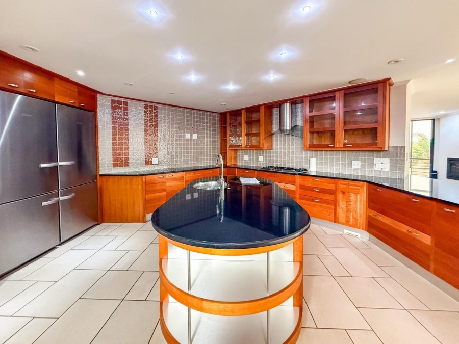 6 Bedroom Property for Sale in Woodhill Estate Gauteng