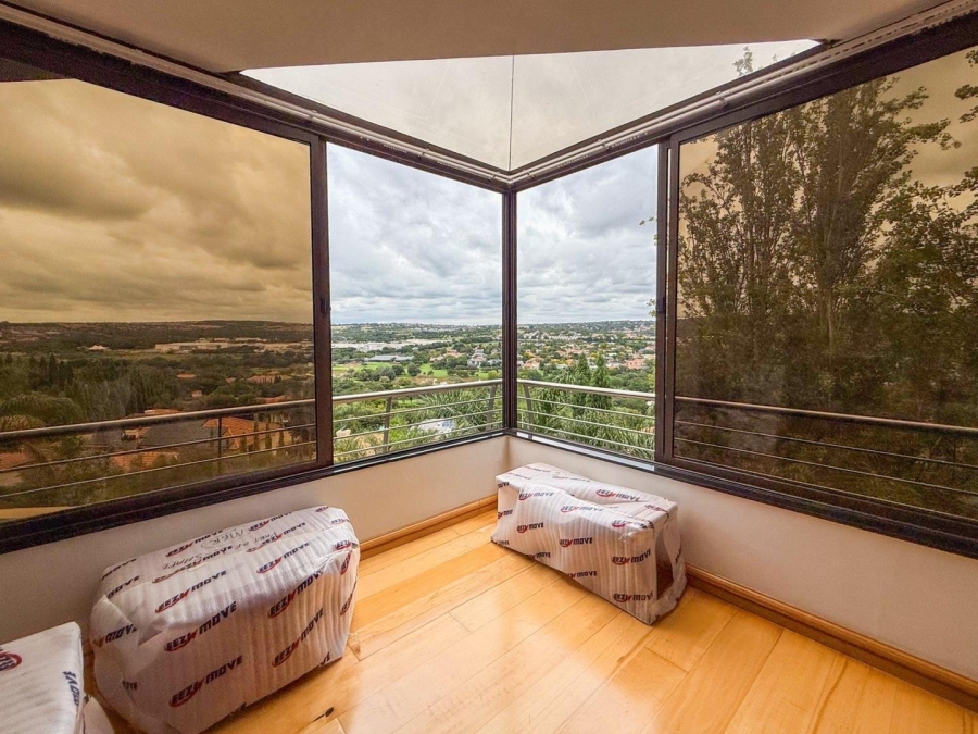 6 Bedroom Property for Sale in Woodhill Estate Gauteng