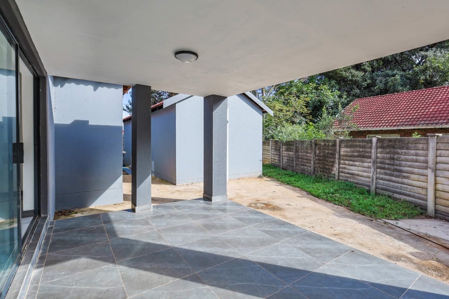 6 Bedroom Property for Sale in Meyerspark Gauteng