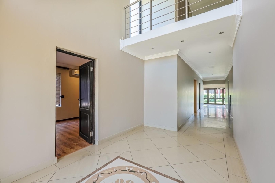 5 Bedroom Property for Sale in Willow Acres Gauteng