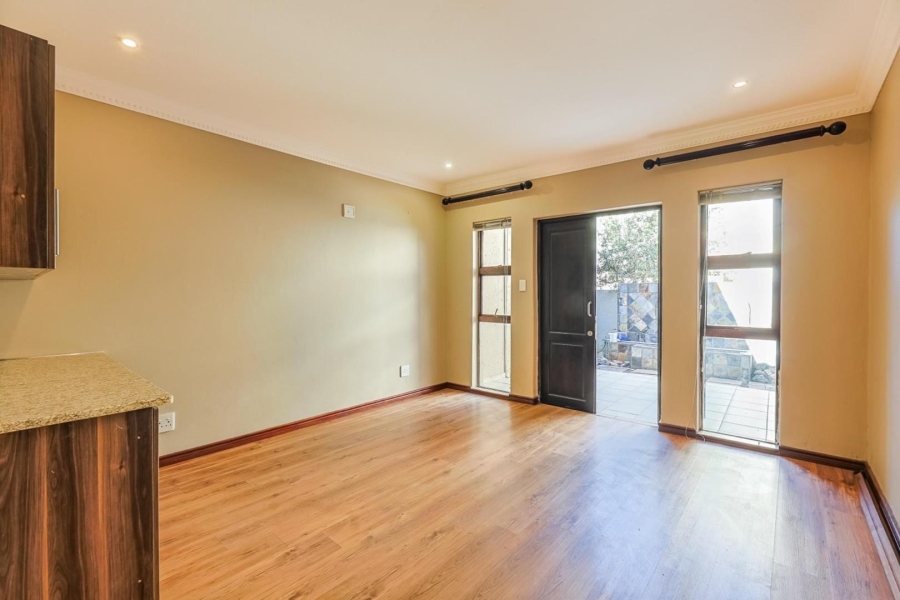 5 Bedroom Property for Sale in Willow Acres Gauteng