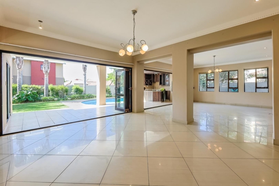 5 Bedroom Property for Sale in Willow Acres Gauteng