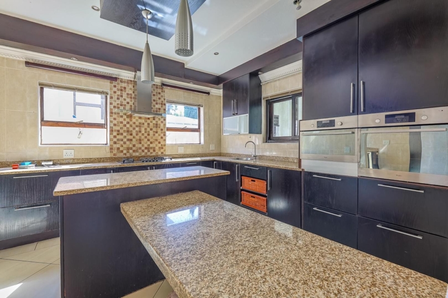 5 Bedroom Property for Sale in Willow Acres Gauteng