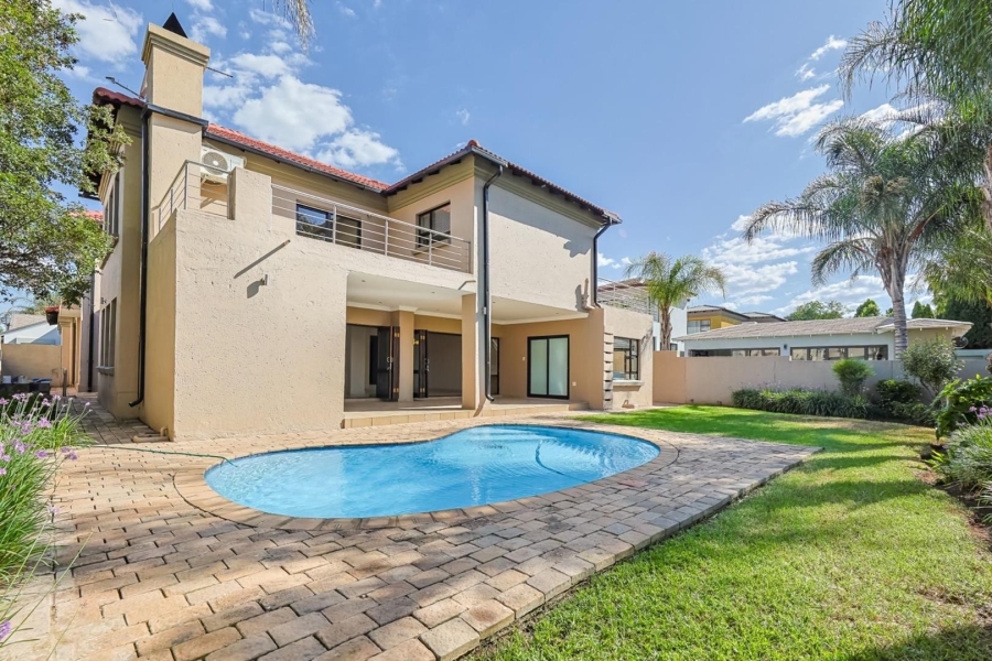 5 Bedroom Property for Sale in Willow Acres Gauteng