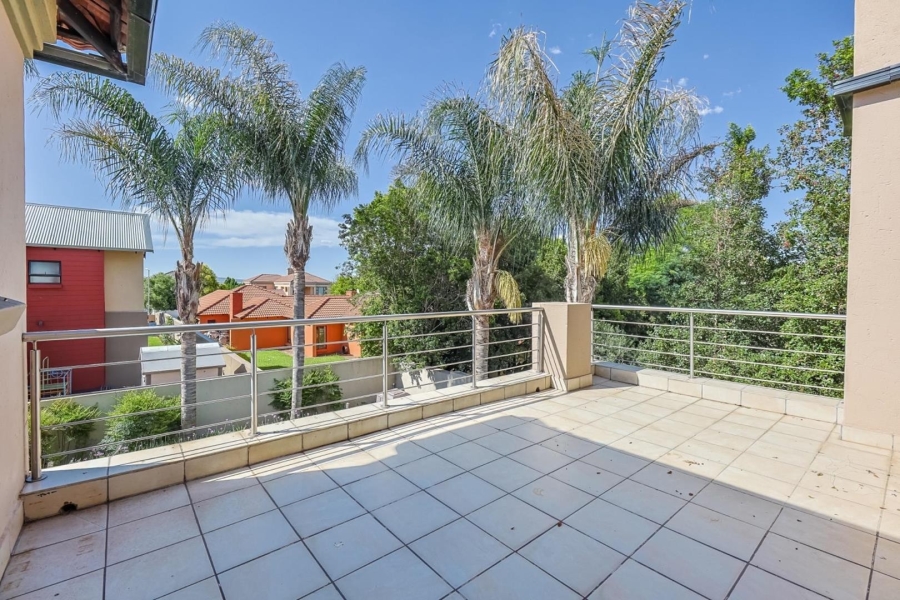 5 Bedroom Property for Sale in Willow Acres Gauteng