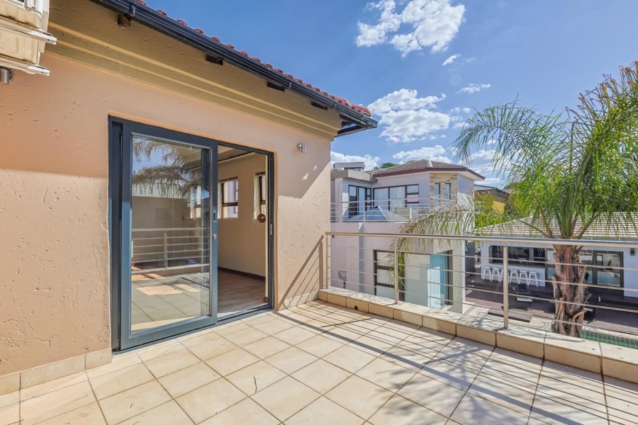 5 Bedroom Property for Sale in Willow Acres Gauteng