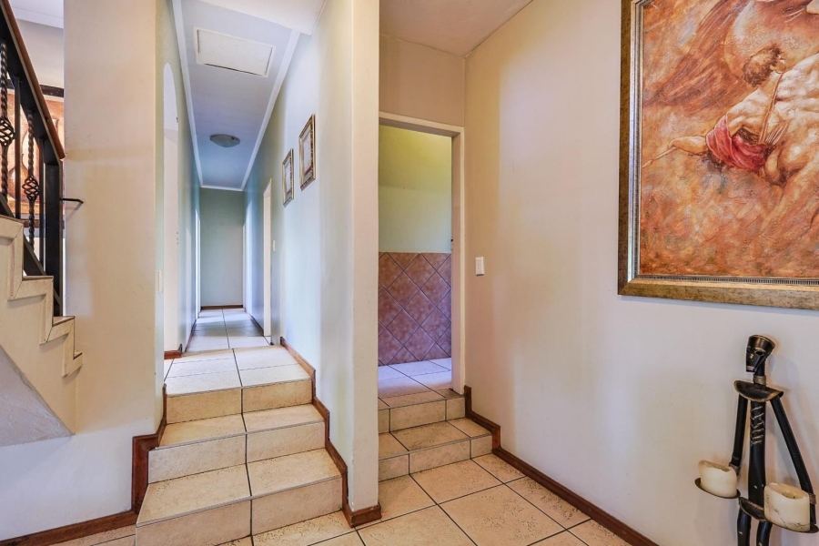 4 Bedroom Property for Sale in Woodhill Estate Gauteng