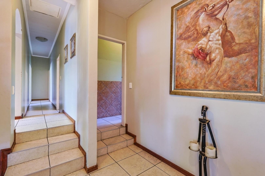 4 Bedroom Property for Sale in Woodhill Estate Gauteng