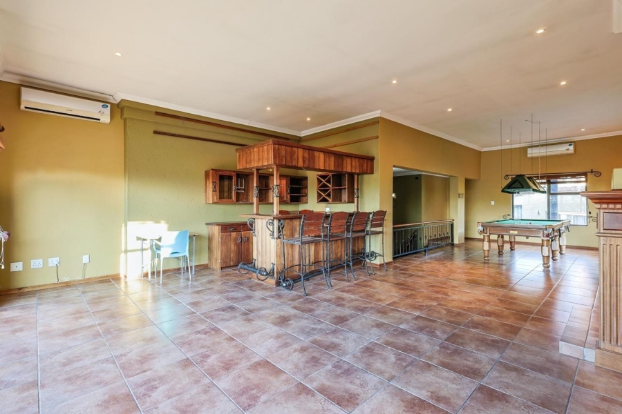 4 Bedroom Property for Sale in Woodhill Estate Gauteng