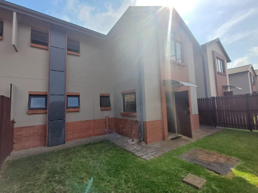 3 Bedroom Property for Sale in Equestria Gauteng