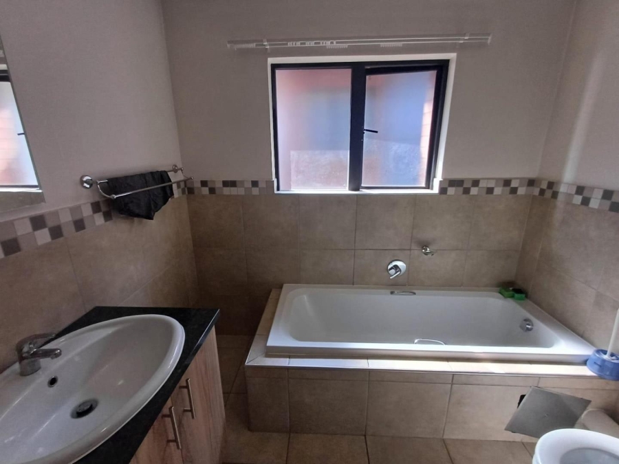 3 Bedroom Property for Sale in Equestria Gauteng