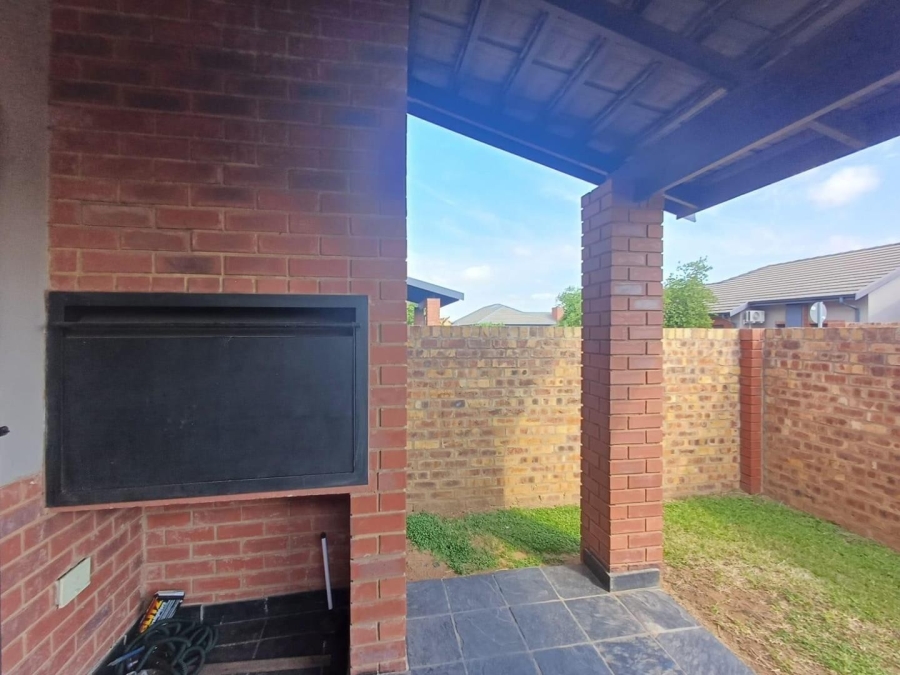 3 Bedroom Property for Sale in Equestria Gauteng