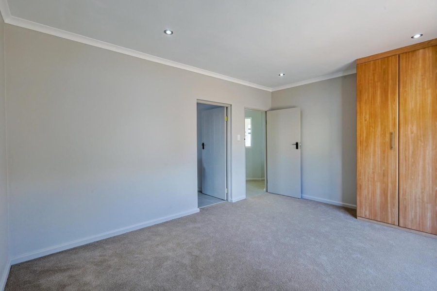 4 Bedroom Property for Sale in Willow Acres Gauteng