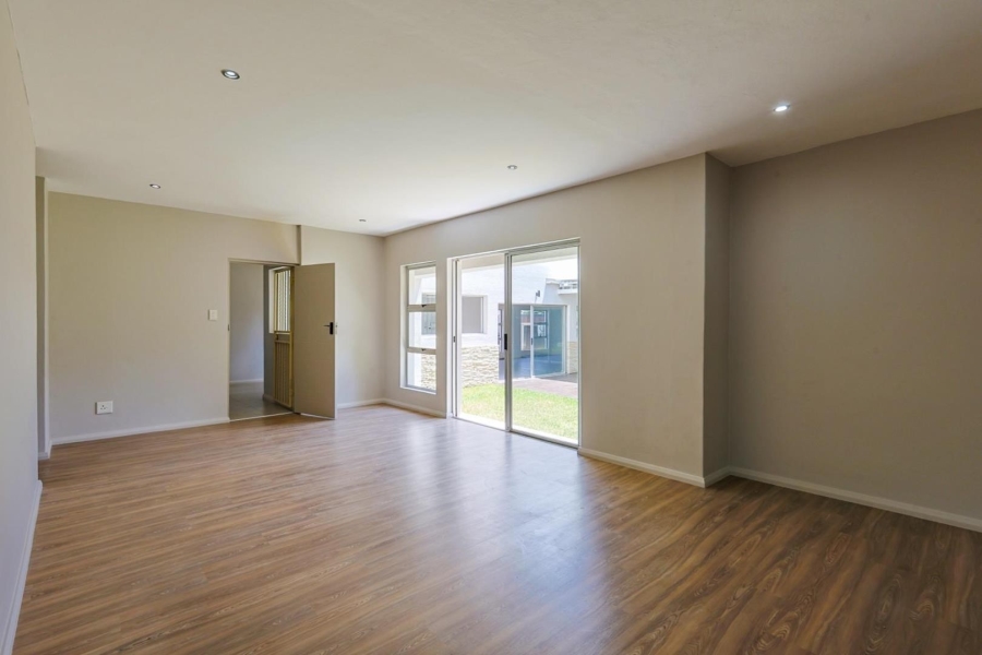 4 Bedroom Property for Sale in Willow Acres Gauteng