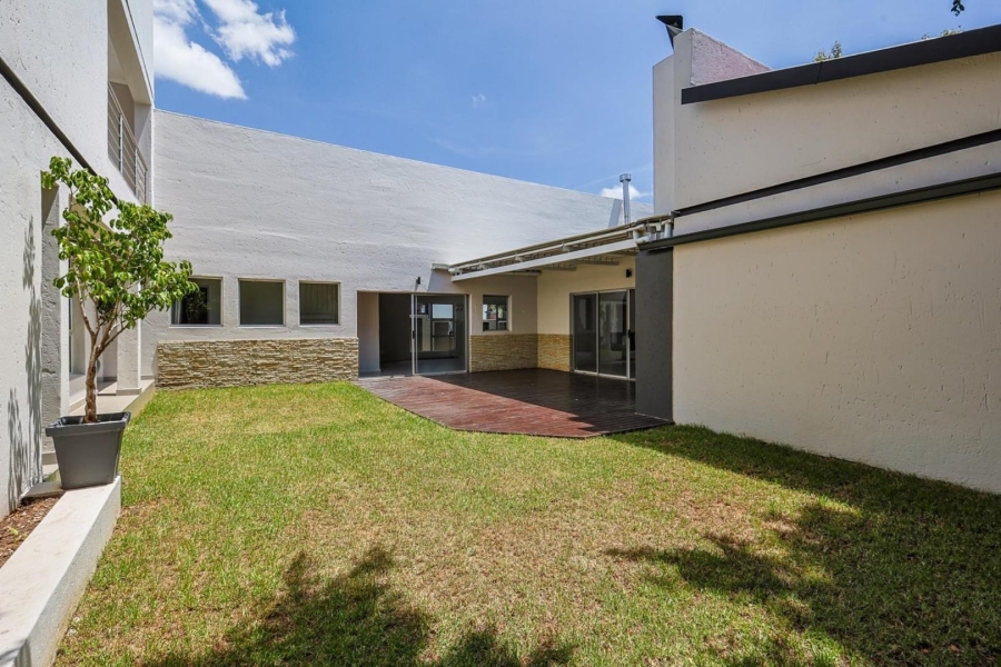 4 Bedroom Property for Sale in Willow Acres Gauteng